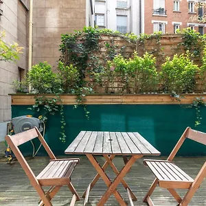 Appartement Sur Les Quais De Seine, Paris