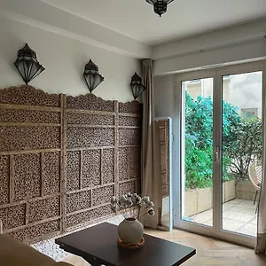Apartment Tour Eiffel, Paris