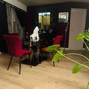 Appartement Au Pied De La Tour Eiffel Trocadéro, Paris