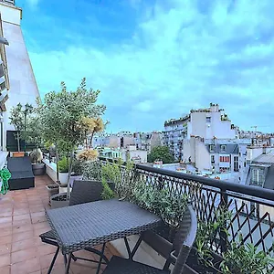 Appartement Terrasse Vue Tour Eiffel, Paris